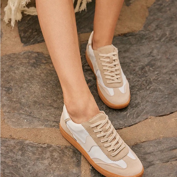 Dolce Vita Notice Sneakers - Ivory Multi (size 8.5) - Picture 5 of 9